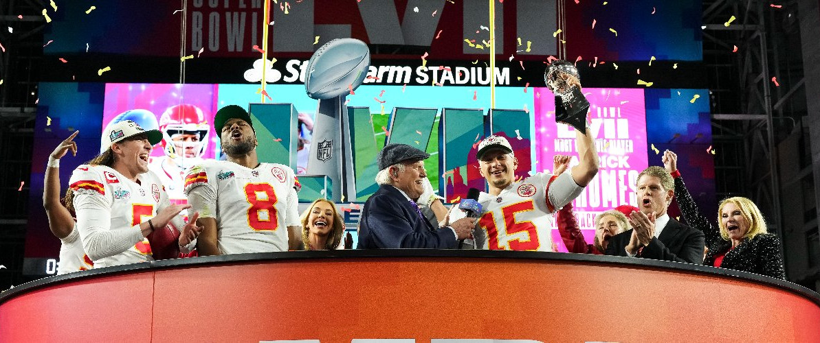 Mahomes, el rey de las remontadas, le da la SuperBowl a los Kansas