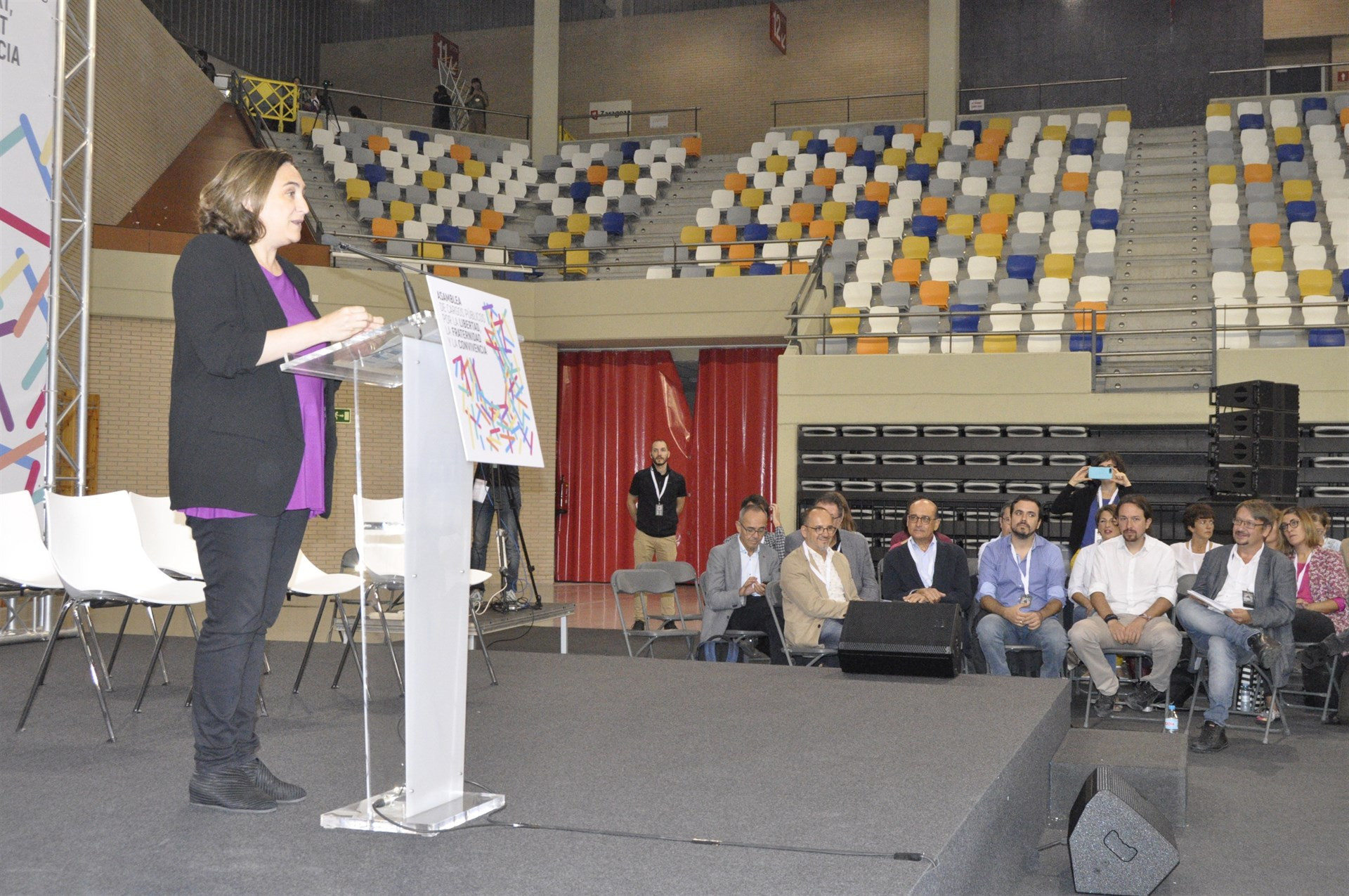 AdaColauenlaAsambleaenZaragoza