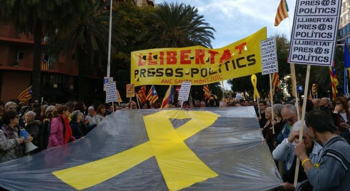 Barcelona lazo amarillo presos