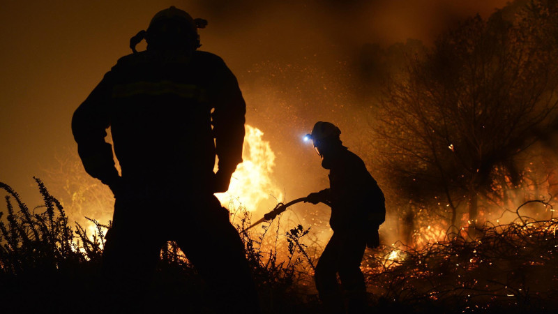 Bomberosforestalesextincionincendio