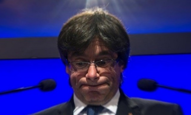 Puigdemont empuja Ok 1 1