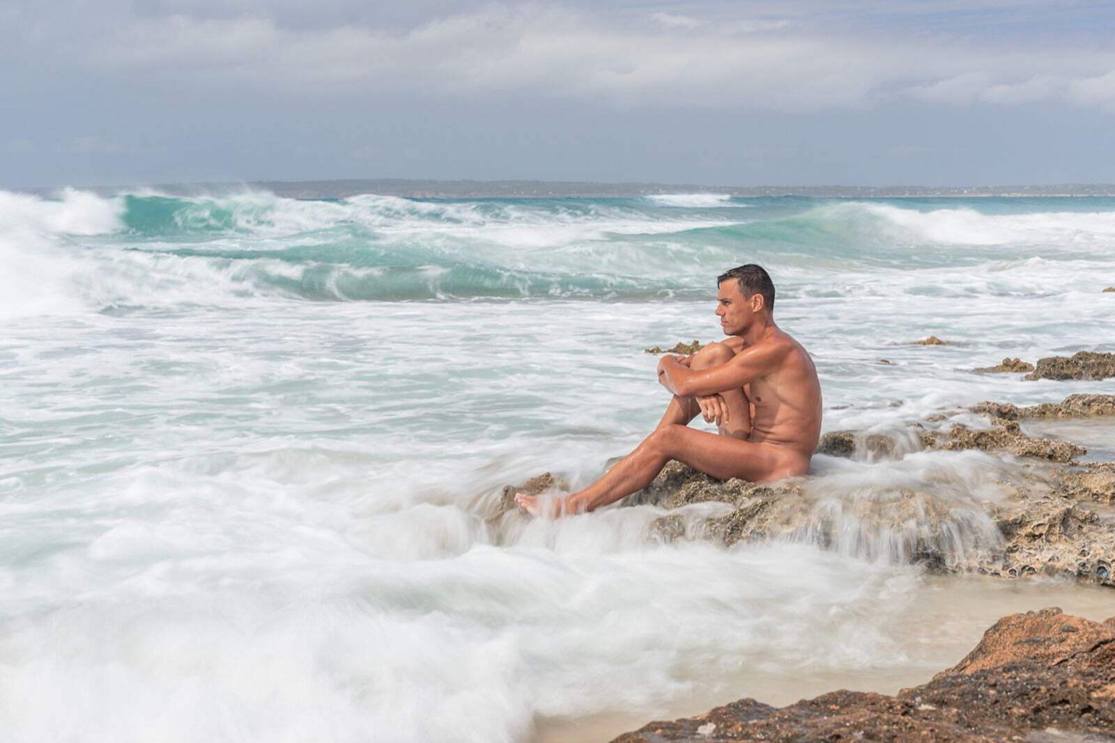 Guía completa de las mejores playas nudistas en la Costa Brava