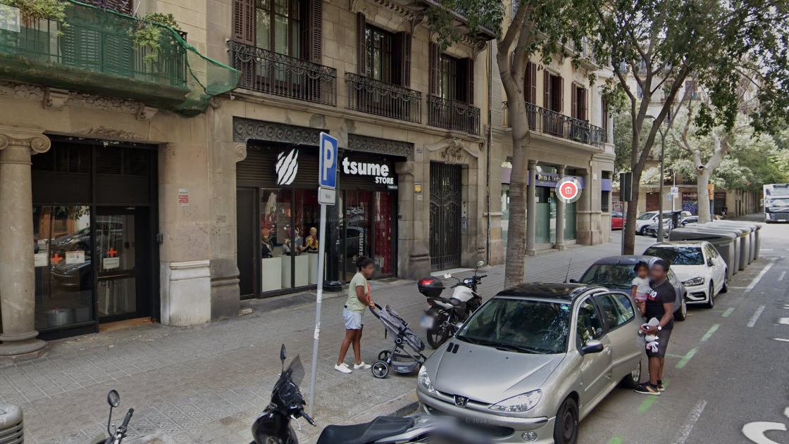 Una Famosa Tienda De Manga De Barcelona Cierra Sin Previo Aviso Y Su Dueño Desaparece Con 120 3731