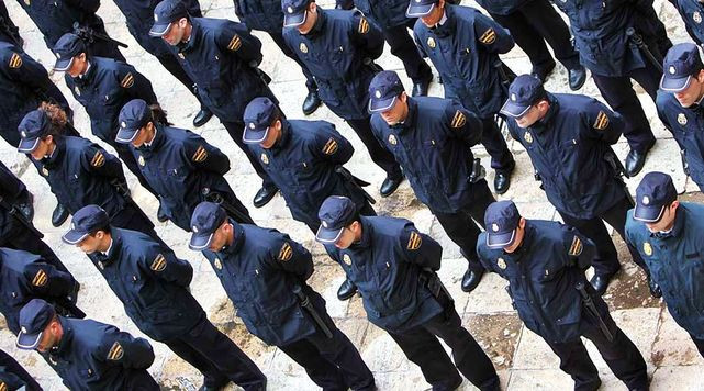 Agentes Cuerpo Nacional Policia