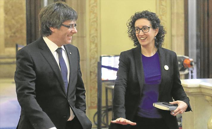 Puigdemont y rovira parlament