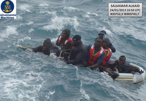 Inmigrantes patera mar llegada inmigración españa