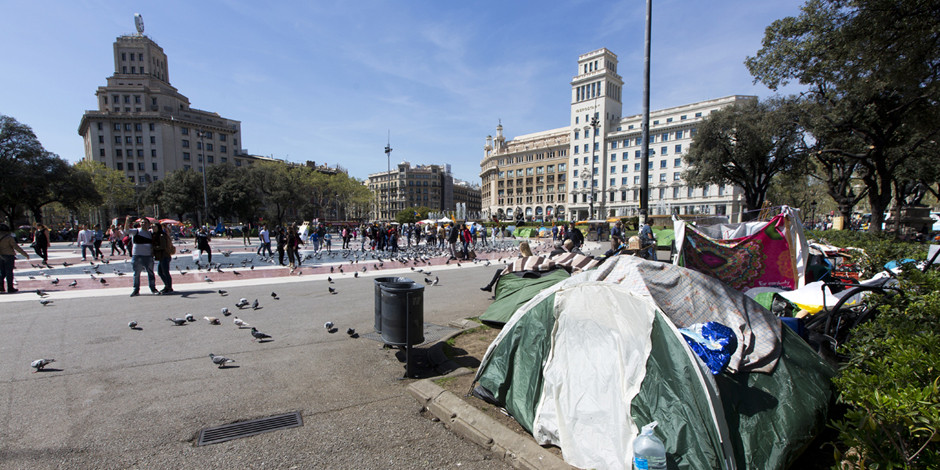 Arrels Persones Sense Sostre Plaça Catalunya