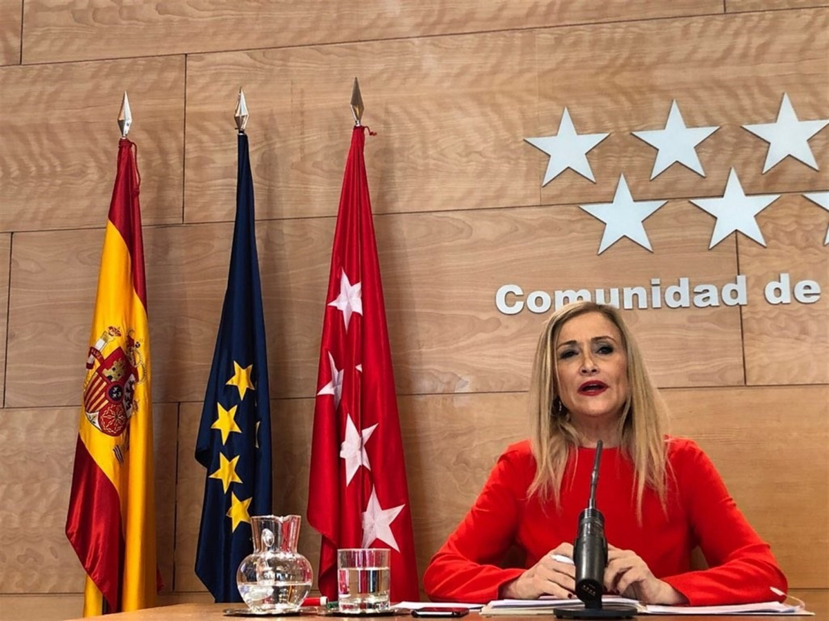 Cifuentes no dimite