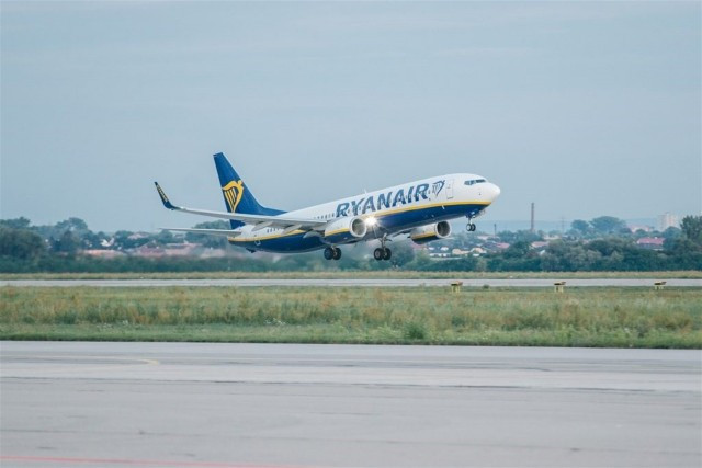 Ryanair 2