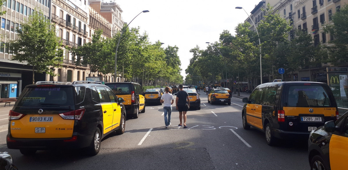 Taxis bcn granvia 280718