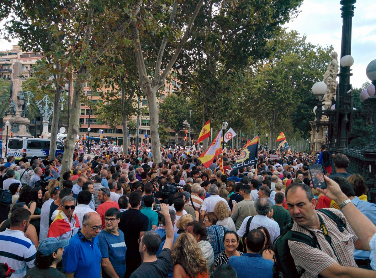 Ciutadella lazos amarillos