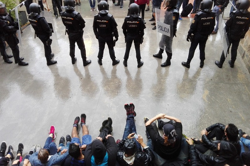 Policia 1 de octubre Barcelona