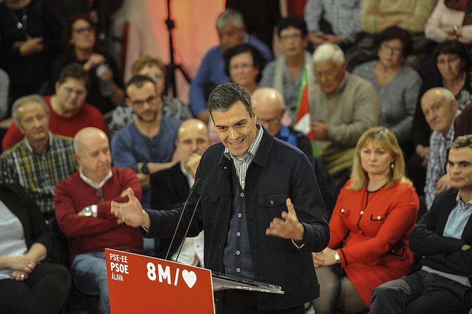 Pedro sánchez acto socialistas vitoria