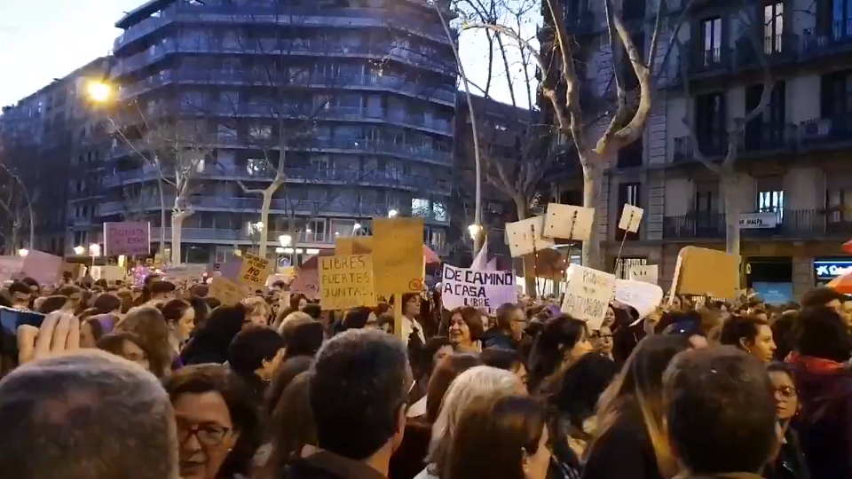 Mani 8m en barcelona