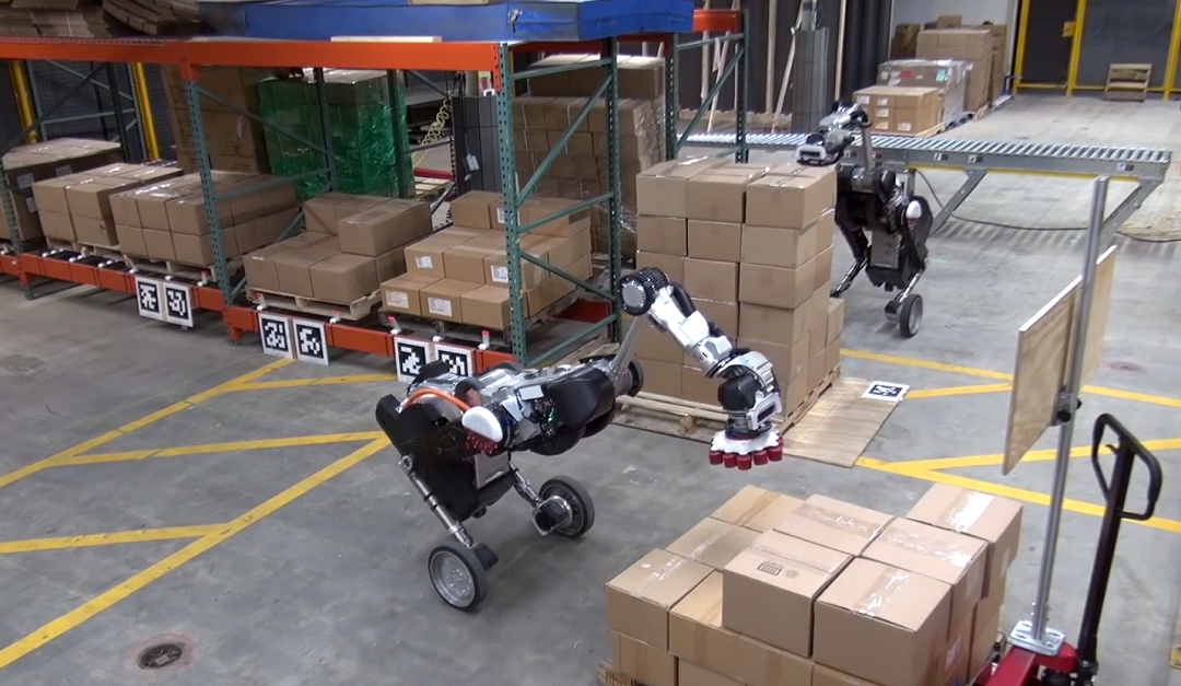 Robots de Boston Dynamics apila cajas