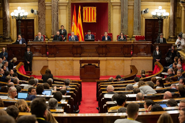 Pleno del Parlament abril 2019 1