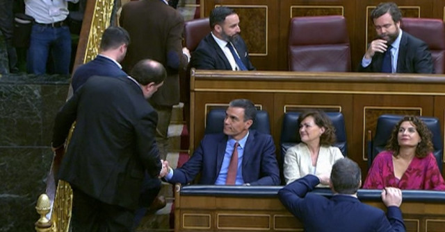 JunquerassaludaaSnchezenelCongreso