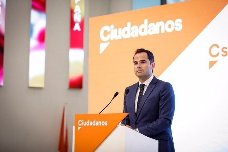 Ciudadanos Vox reunión veto