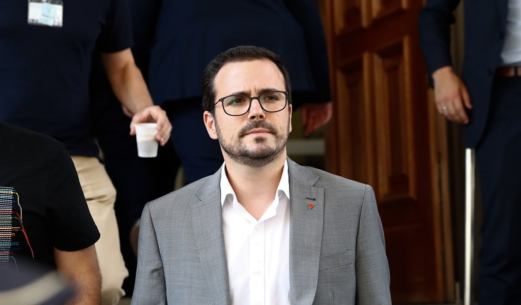 El coordinador federal de Izquierda Unida (IU), Alberto Garzón, a su llegada al Congreso de los Diputados