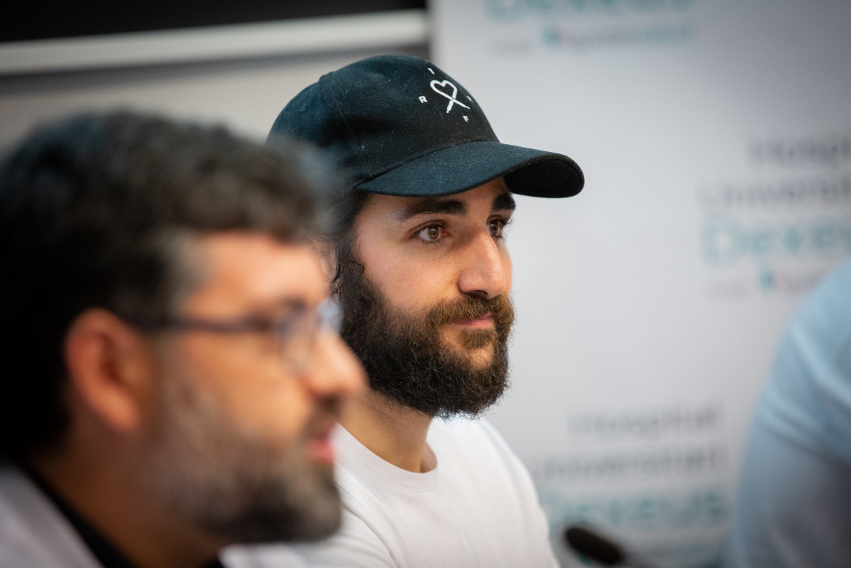 Ricky Rubio inaugura una sala para pacientes de cáncer en el Hospital Dexeus de Barcelona