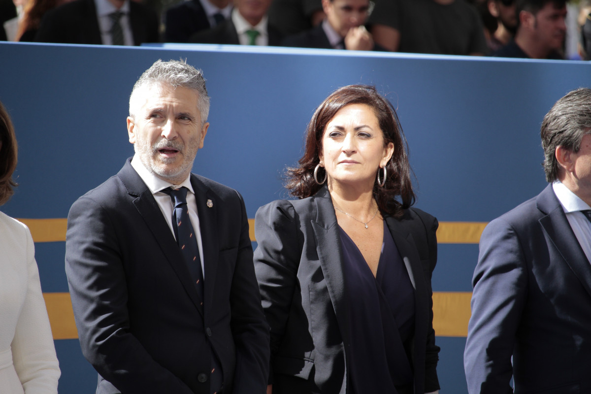 Marlaska y la presidenta del Gobierno de La Rijoa durante los actos por el Día de la Policía en Logroño