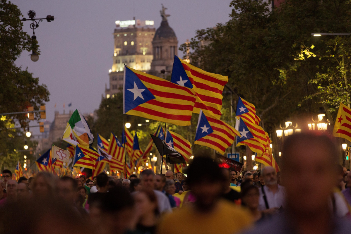 Manifestación por el 1 O en Barcelona organizada por la ANC