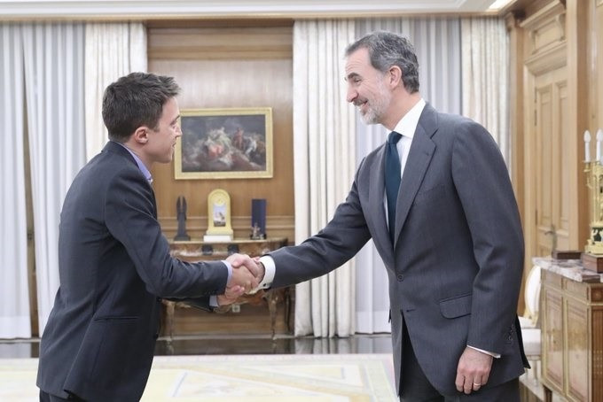 Iñigo Errejón y el rey Felipe VI