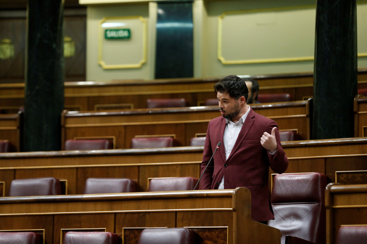 El portavoz de ERC, Gabriel Rufián, durante su intervención en la sesión de control al Ejecutivo celebrada este miércoles en el Congreso