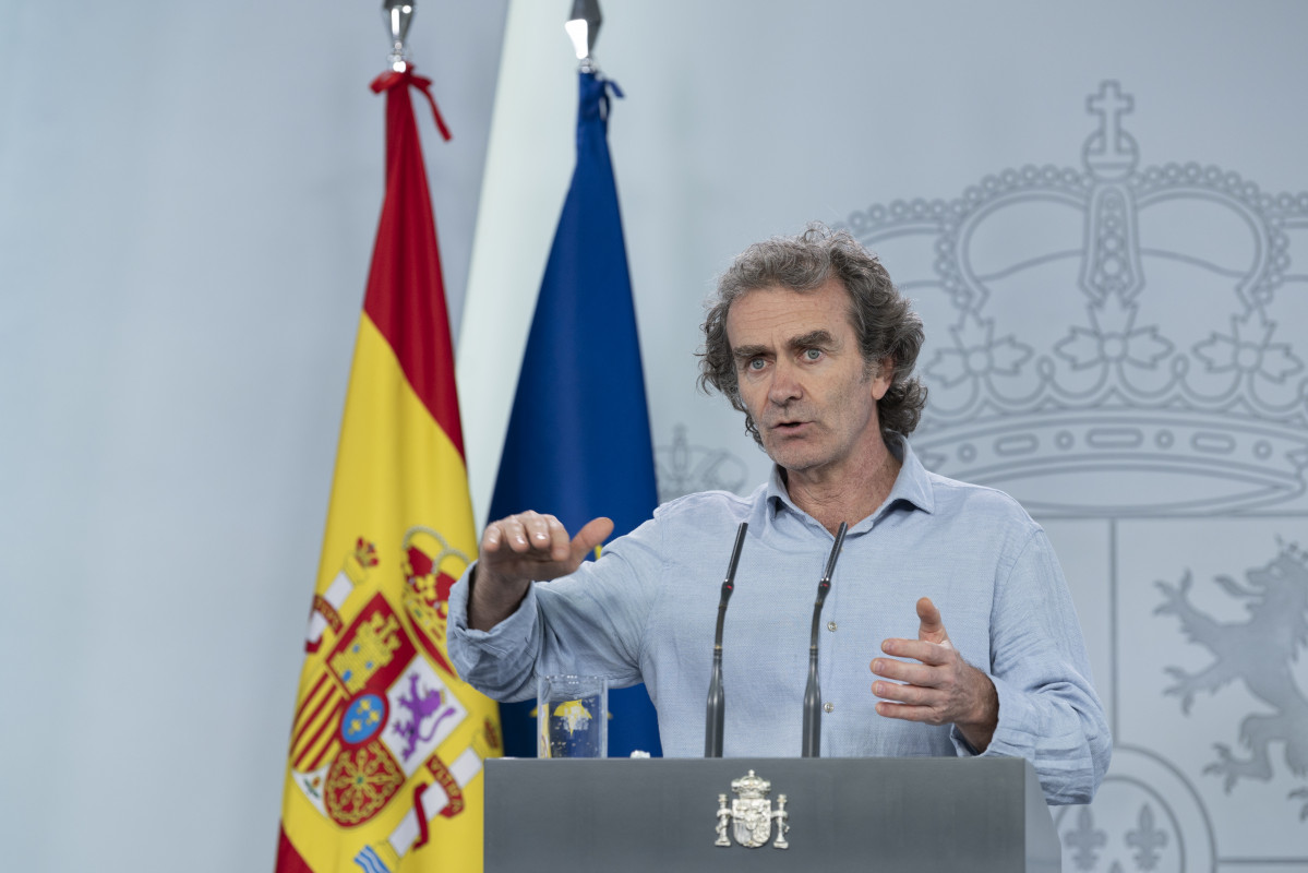 El director del Centro de Coordinación de Alertas y Emergencias Sanitarias, Fernando Simón, comparece en la rueda de prensa telemática