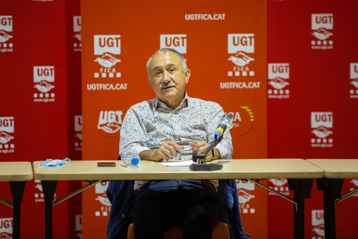 El Secretario General de UGT,  Josep Maria Álvarez, durante una rueda de prensa de UGT en la sede de UGT-Catalunya sobre la situación de Nissan, en Barcelona, Catalunya (España) a 8 de junio de 202