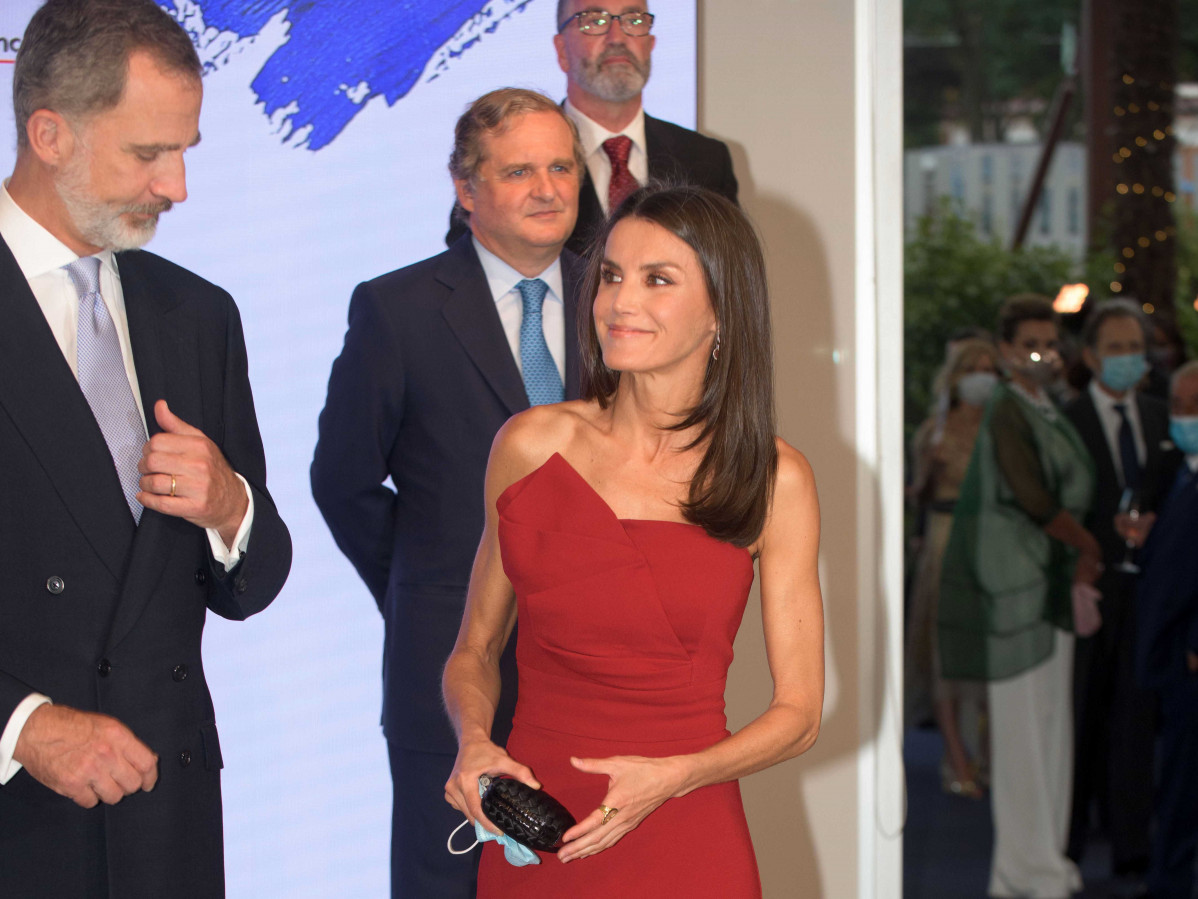 Los Reyes Felipe VI y Letizia durante la entrega de los Premios Mariano de Cavia, Luca de Tena y Mingote