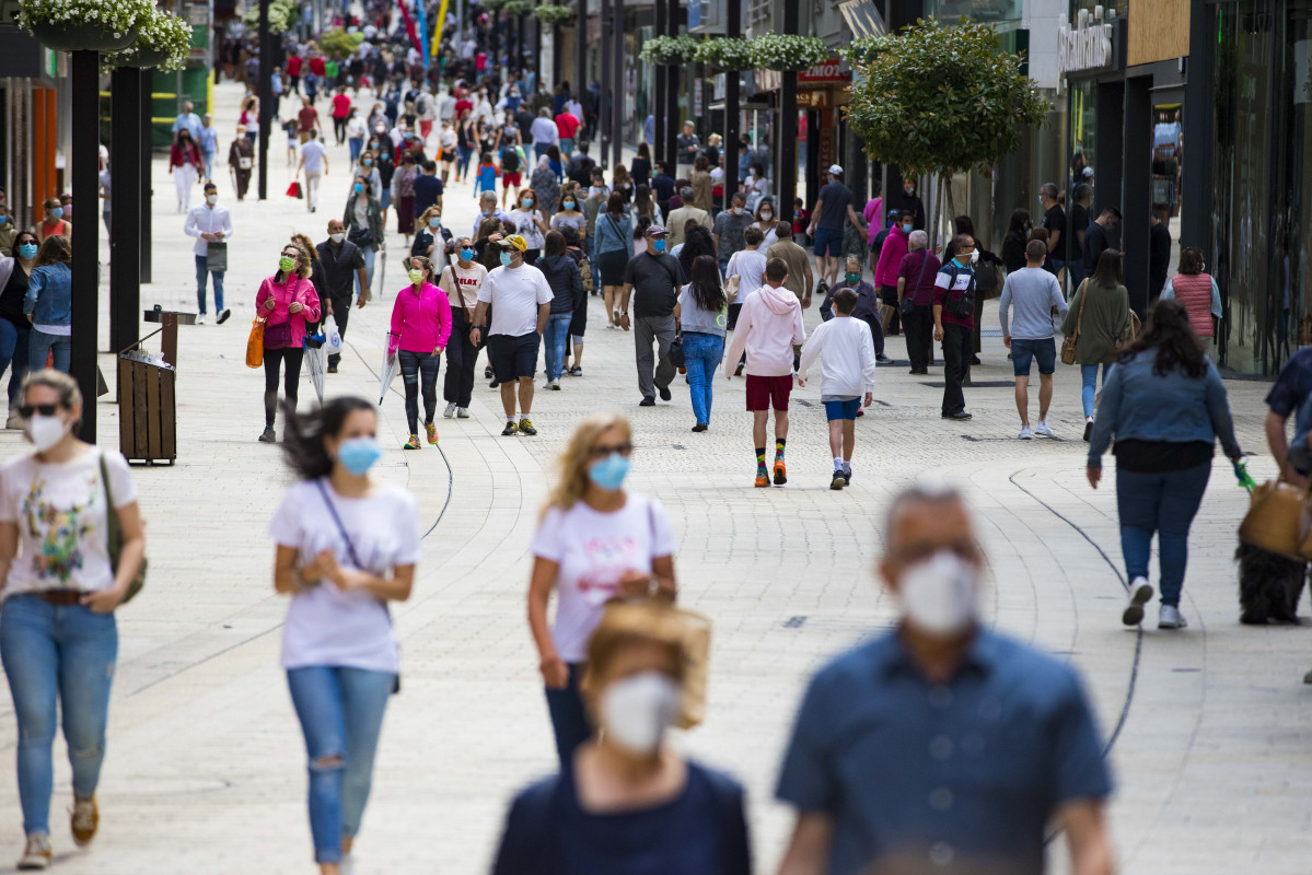 L'avinguda Meritxell d'Andorra, 1 de juny del 2020, quan van reobrir els comerços després del confinament pel coronavirus.