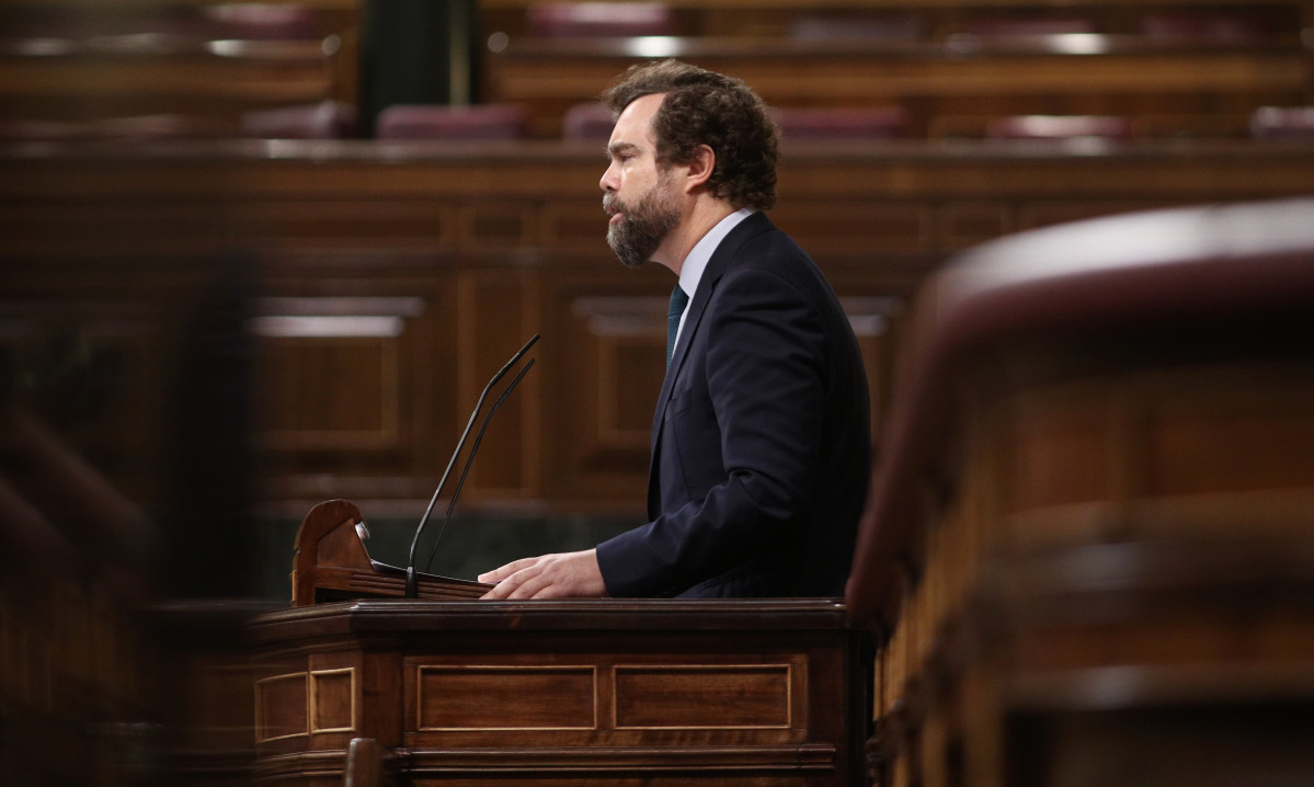 El portavoz de Vox en el Congreso de los Diputados, Iván Espinosa de los Monteros, durante su intervención en una sesión plenaria en el Congreso de los Diputados, en Madrid (España), a 10 de septi