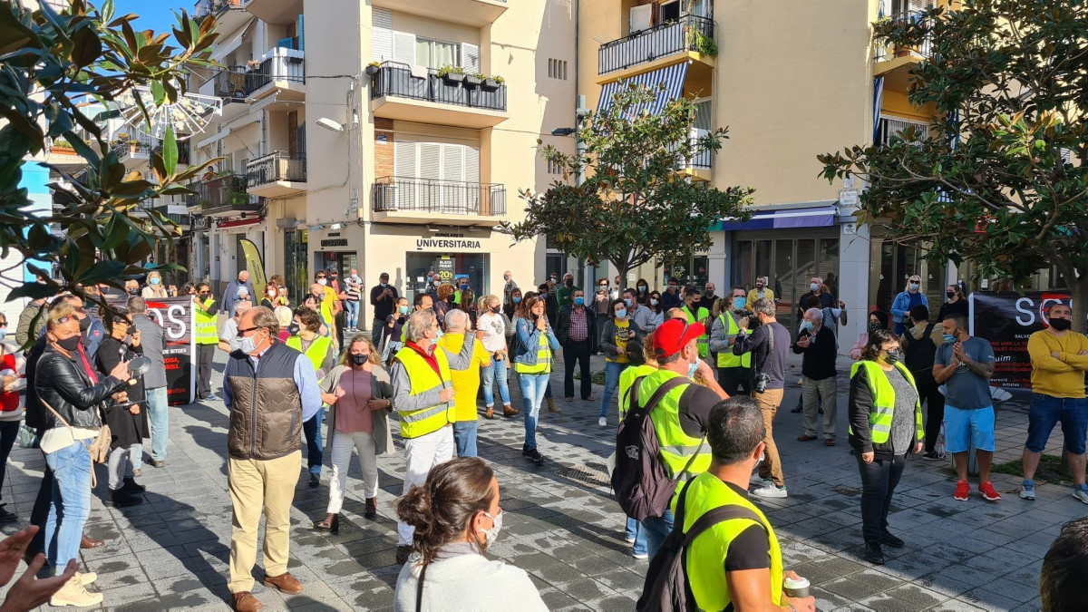 Concentración en Sitges (Barcelona) para pedir la reapertura de sectores afectados por las restricciones por el Covid-19.