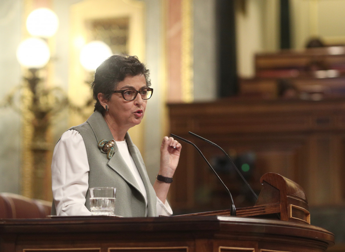 La ministra de Asuntos Exteriores, Unión Europea y Cooperación,Arancha González Laya, interviene durante una sesión plenaria en el Congreso de los Diputados, en Madrid, (España), a 28 de octubre 