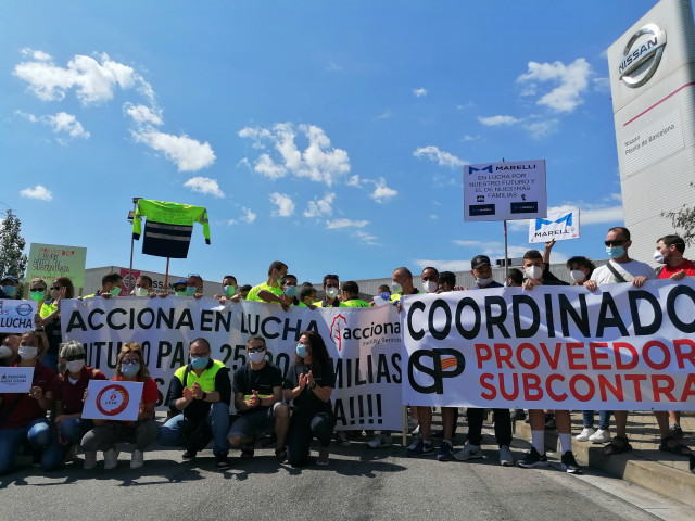 EuropaPress 3189862 trabajadores empresas auxiliares nissan rodean planta zona franca barcelona 1