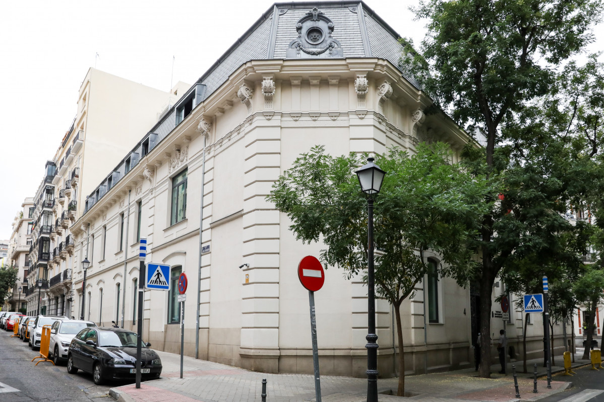 Fachada del edificio de la Fiscalía Anticorrupción en la Calle Manuel Silvela, Nº4 de Madrid.