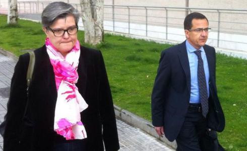 El juez de Innova exige una fianza de 1,5 millones a su exresponsable económica Ester Ventura, esposa del presidente de la Diputación de Tarragona