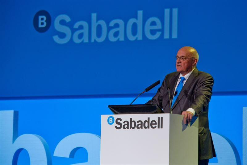 La CNMV suspende la cotización de Banco Sabadell