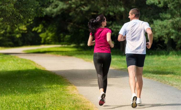 Romper cada hora de sedentarismo con 10 minutos de ejercicio ligero reduce significativamente la presión arterial