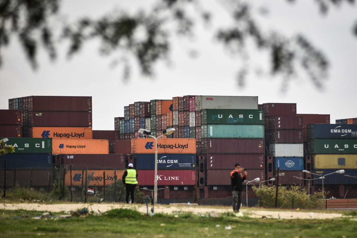 EuropaPress 3627489 30 march 2021 egypt ismailia cargo ship sails in the suez canal in ismailia