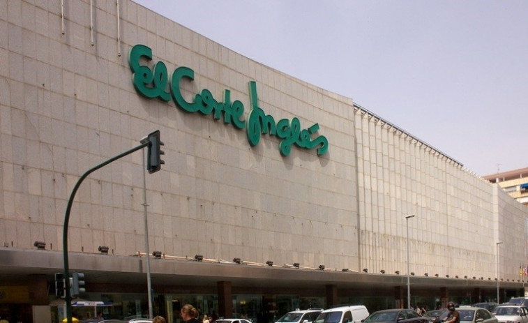 El Corte Inglés se adapta a las restricciones en Tarragona y este lunes abrirá más tarde de lo normal