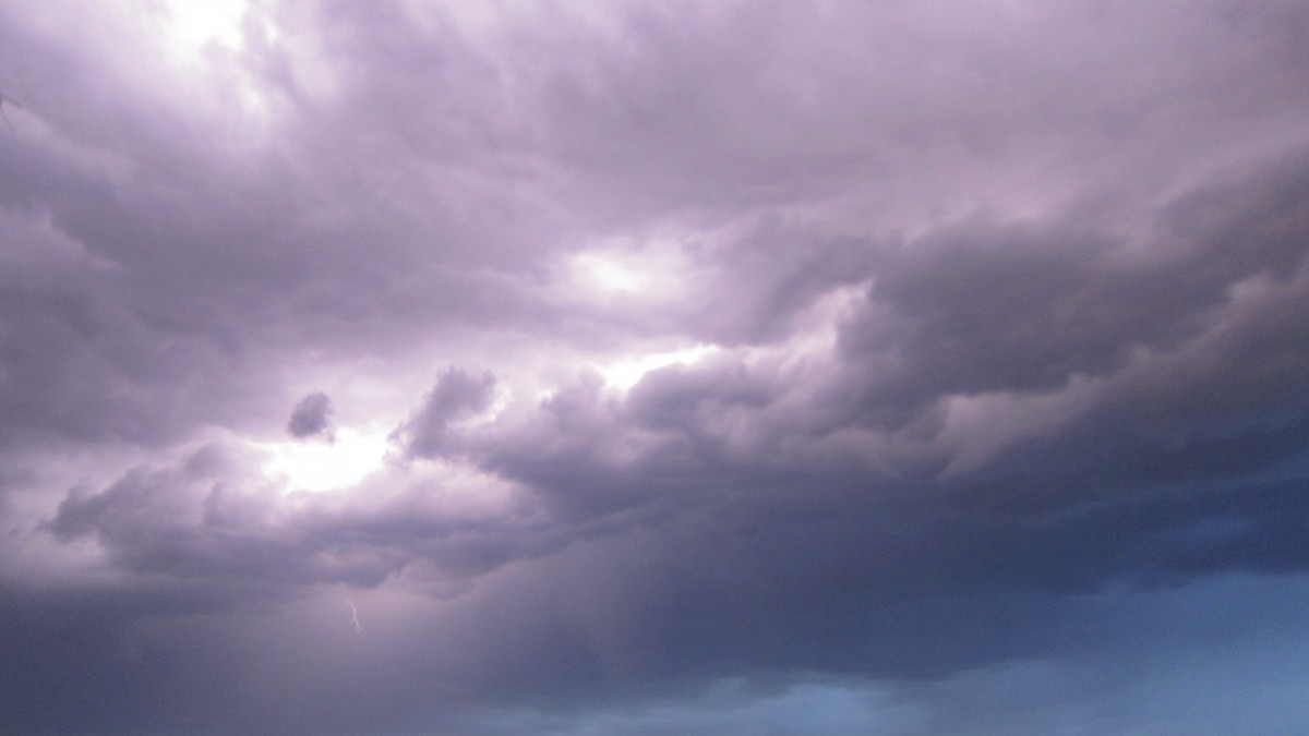 Tormenta, lluvia, cielo nuboso, rayos, tempestad, chubascos