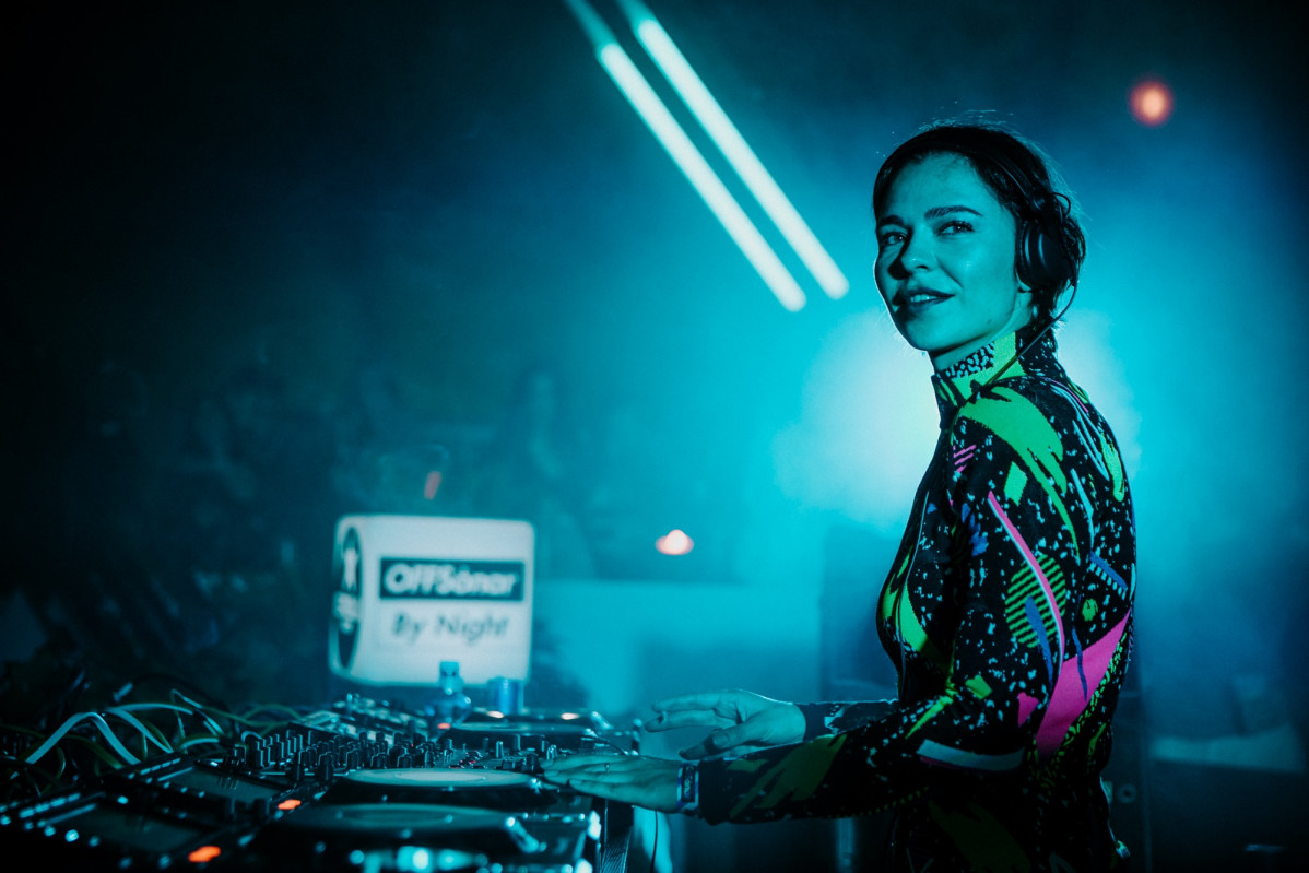 La artista Nina Kraviz