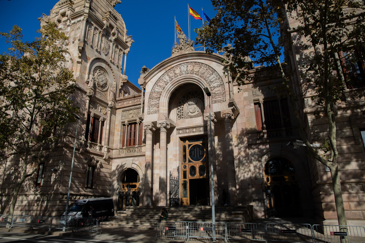 Archivo - Fachada del Palacio de Justicia de Catalunya, sede del TSJC y de la Audiencia de Barcelona, en una imagen de archivo.