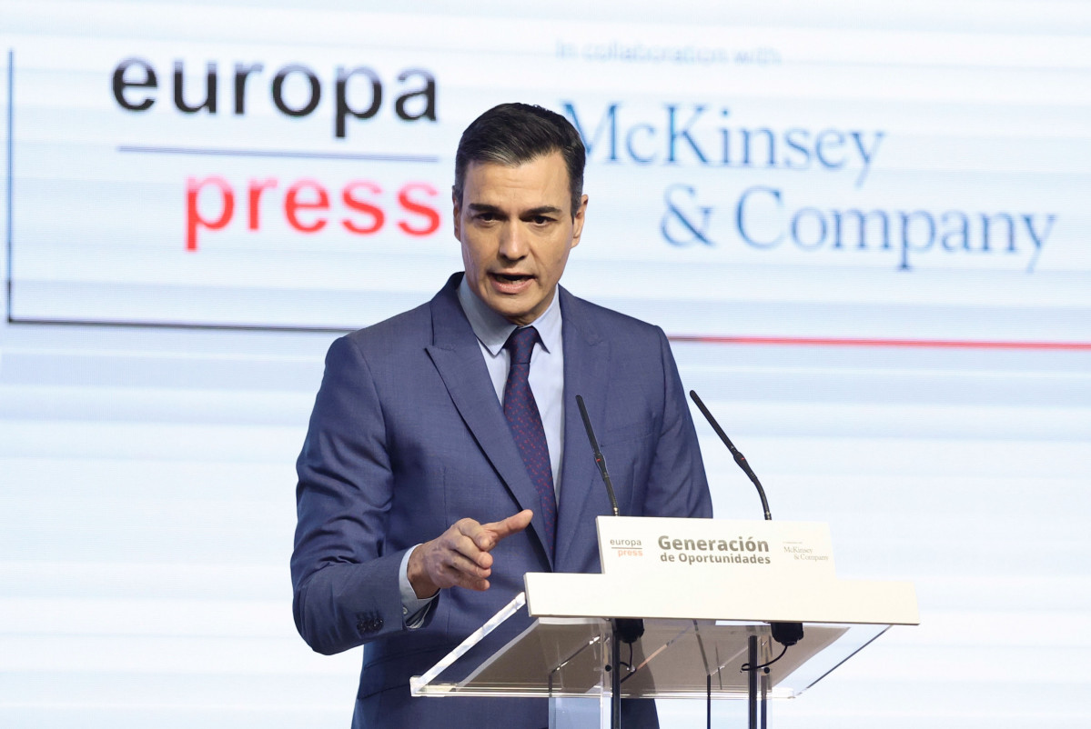 El presidente del Gobierno, Pedro Sánchez; interviene en el encuentro del foro 'Generación de Oportunidades', a 28 de marzo de 2022, en Madrid (España). 'Generación de Oportunidades' es la platafo