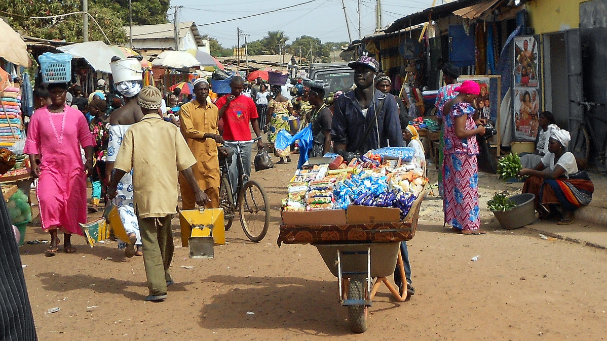 10. Serekunda