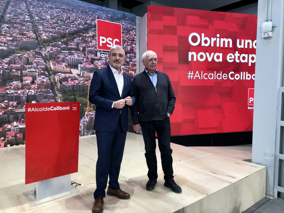 El candidato socialista a la alcaldía de Barcelona, Jaume Collboni, y Lluís Rabell, fichaje del PSC para la lista por Barcelona.