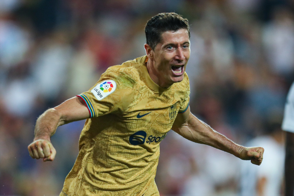 EuropaPress 4779603 robert lewandowski of fc barcelona celebrates goal during the santander