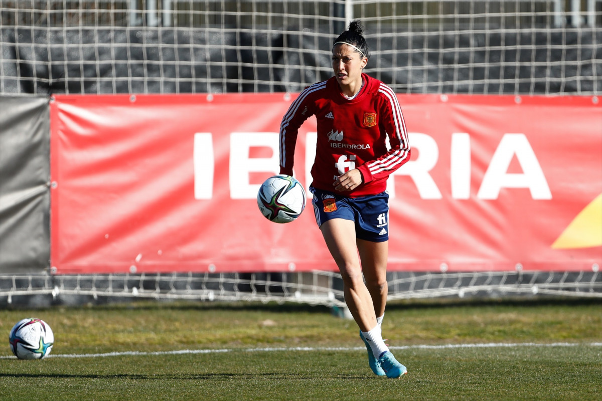 EuropaPress 4254024 jenni hermoso in action during the women football team of spain training (1)